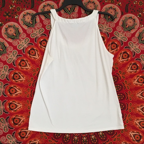 White Top - Picture 2 of 3